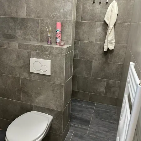 No.2 Tajemstvi Lucy Appartement *